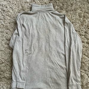 Grey/tan turtleneck